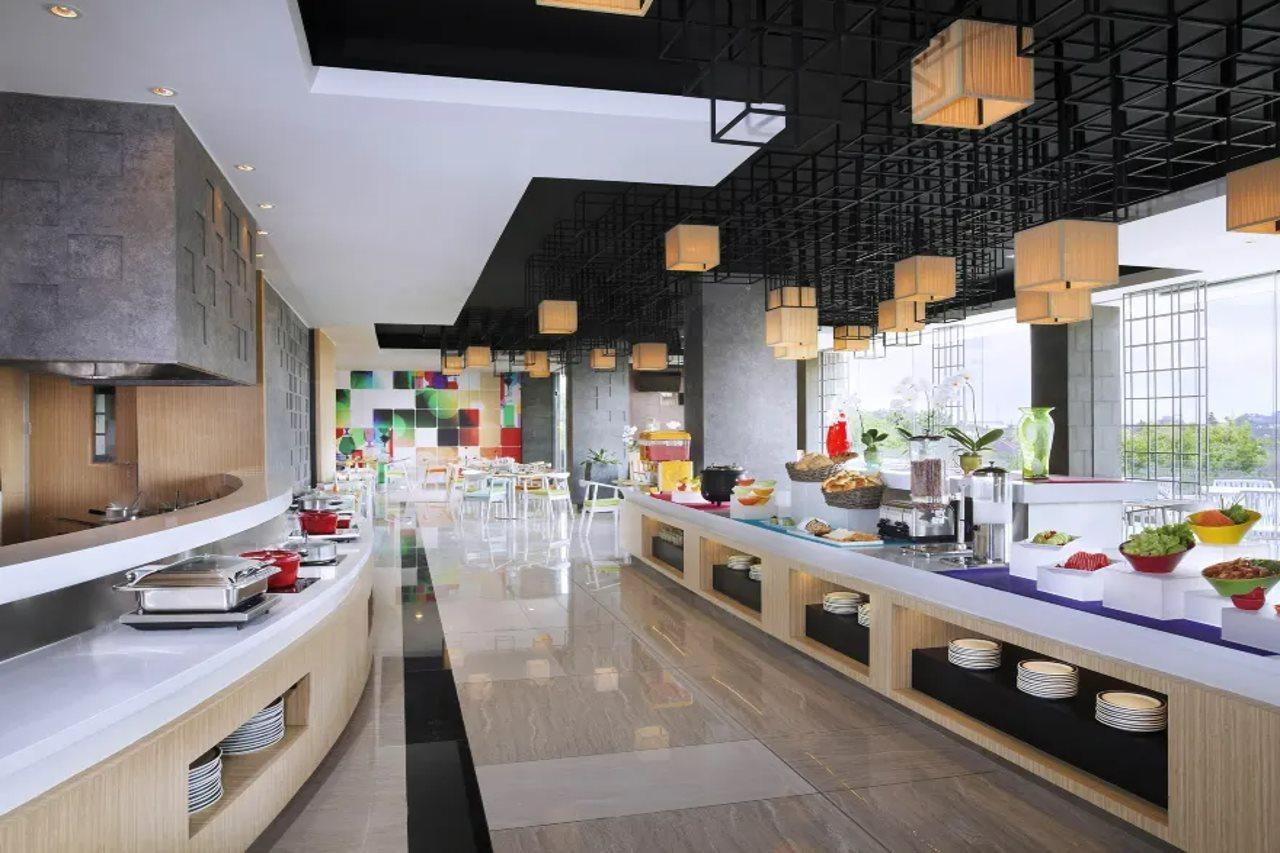 The Southern Hotel Surabaya Formerly Ibis Styles Surabaya Jemursari Esterno foto