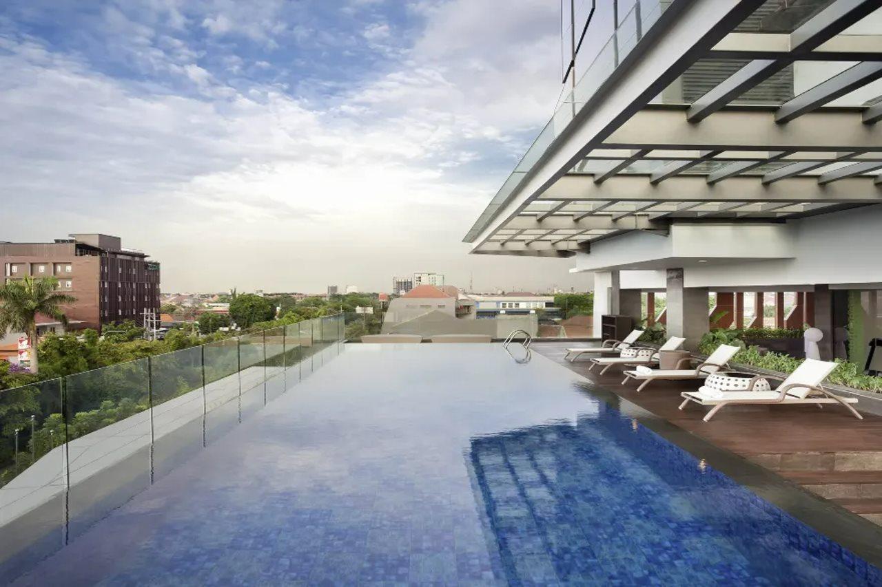 The Southern Hotel Surabaya Formerly Ibis Styles Surabaya Jemursari Esterno foto
