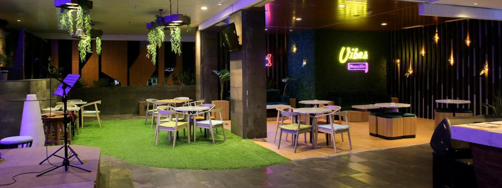 The Southern Hotel Surabaya Formerly Ibis Styles Surabaya Jemursari Esterno foto